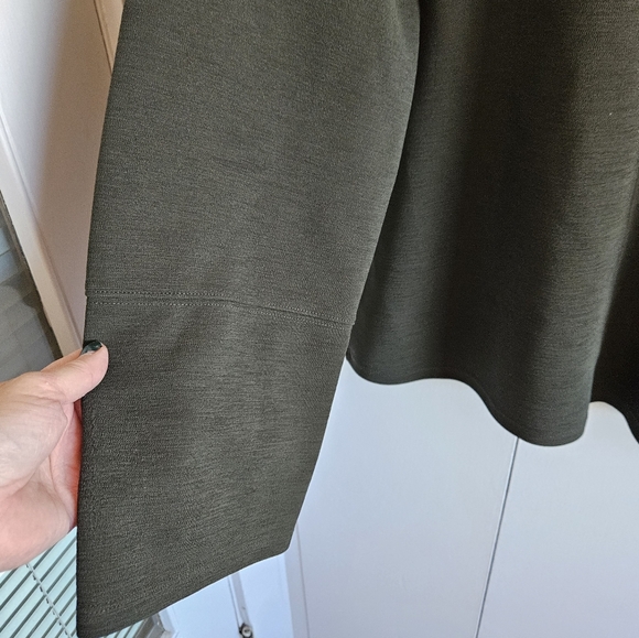 Prologue long sleeved army green Size L - Picture 3 of 7